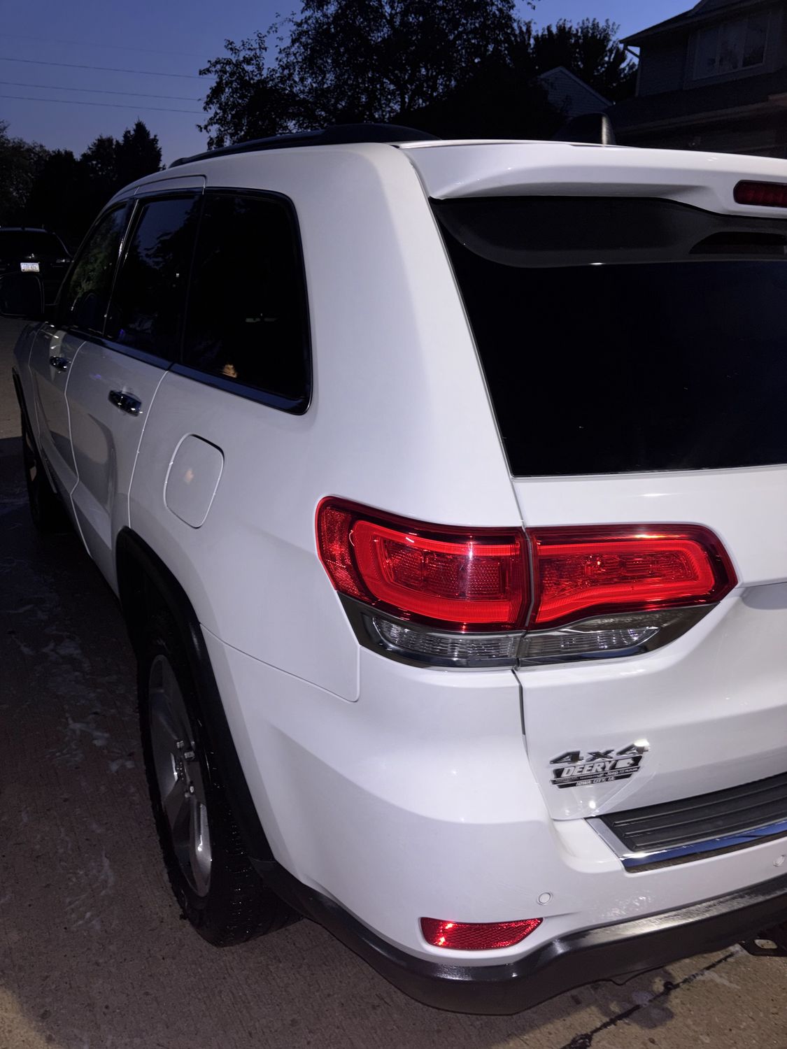 Jeep Grand Cherokee, Exterior, rear quarter